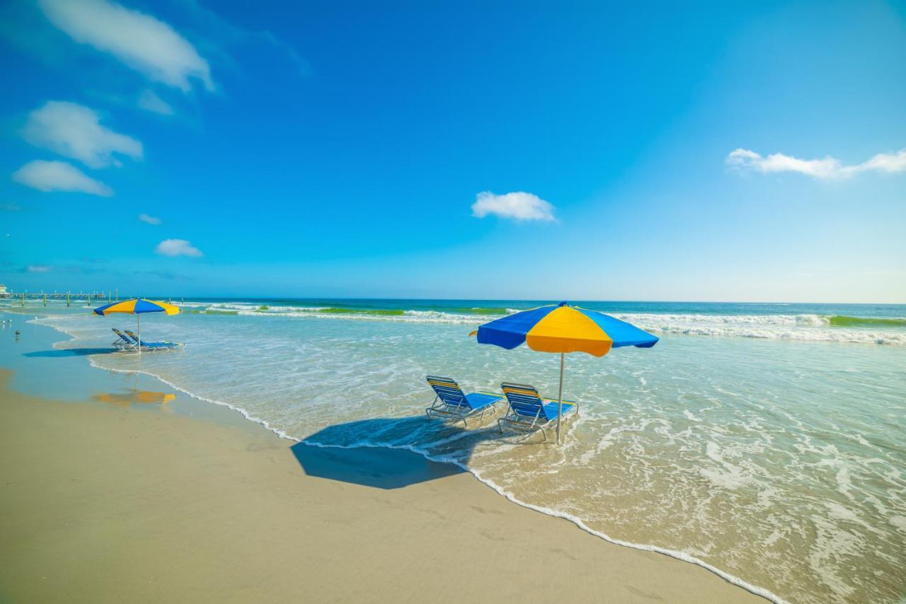 Ferienwohnung Newly Renovated Oceanfront Studio W/ Balcony - Daytona Beach Exterior foto